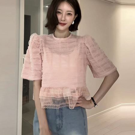 Dongdaemum Women’s Shirts, Tops & T-Shirts, a testament to the elegance and quality of wholesale Korean fashion.