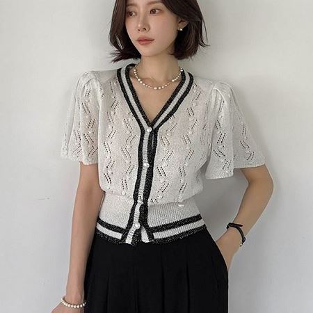 Dongdaemum Women’s Coats & Jackets, a testament to the elegance and quality of wholesale Korean fashion.