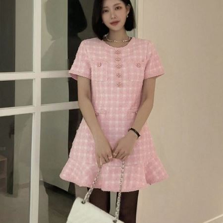 A collection of Dongdaemum Women’s Dresses, encapsulating the charm of Korean fashion.