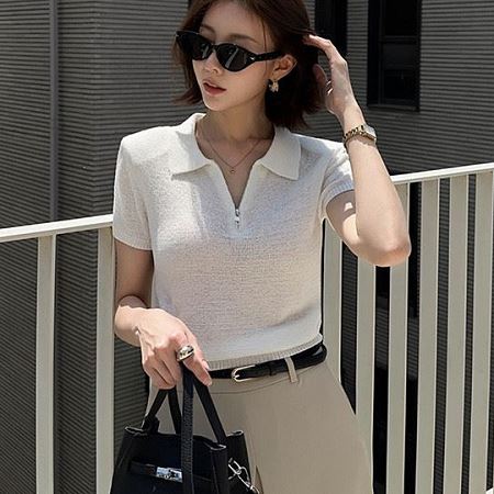 Dongdaemum Women’s Shirts, Tops & T-Shirts, a testament to the elegance and quality of wholesale Korean fashion.