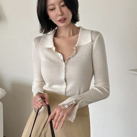 Dongdaemum Women’s Coats & Jackets, a testament to the elegance and quality of wholesale Korean fashion.
