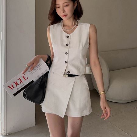 A variety of Dongdaemum Women’s One-Pieces, representing the allure of Korean fashion.
