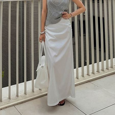 A collection of Dongdaemum Women’s Dresses, encapsulating the charm of Korean fashion.
