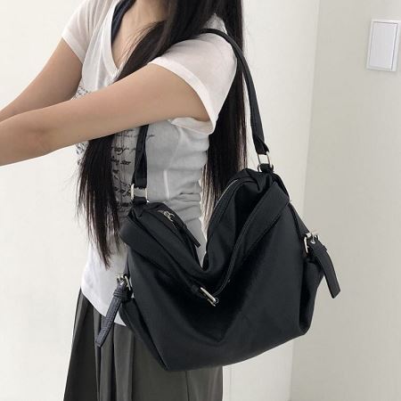 A collection of Dongdaemum Women’s Handbags, Wallets & Cases, showcasing the elegance of Korean fashion.