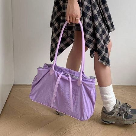 A collection of Dongdaemum Women’s Handbags, Wallets & Cases, showcasing the elegance of Korean fashion.