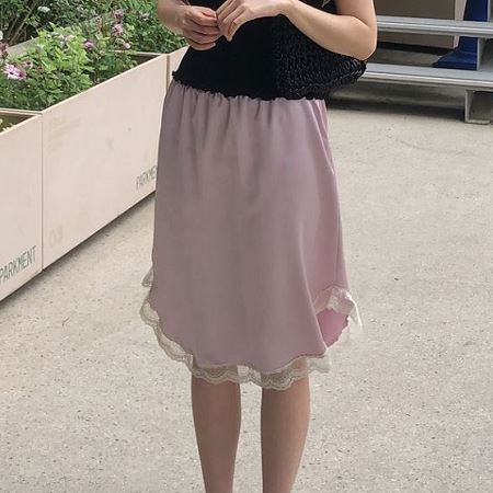 Dongdaemum Women’s Dresses, a testament to the elegance and quality of wholesale Korean fashion.