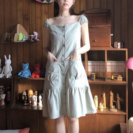 Dongdaemum Women’s Dresses, a testament to the elegance and quality of wholesale Korean fashion.