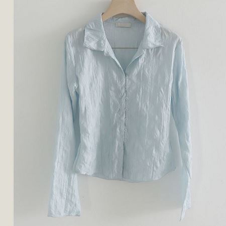 Dongdaemum Women’s Shirts, Tops & T-Shirts, a testament to the elegance and quality of wholesale Korean fashion.