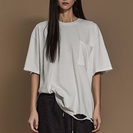 Dongdaemum Women’s Shirts, Tops & T-Shirts, a testament to the elegance and quality of wholesale Korean fashion.