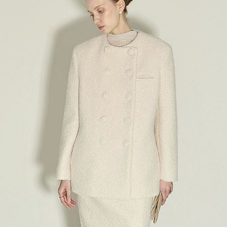 Dongdaemum Women’s Coats & Jackets, a testament to the elegance and quality of wholesale Korean fashion.