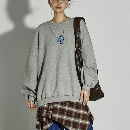 Dongdaemum Women’s Shirts, Tops & T-Shirts, a testament to the elegance and quality of wholesale Korean fashion.