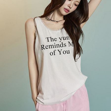 Dongdaemum Women’s Shirts, Tops & T-Shirts, a testament to the elegance and quality of wholesale Korean fashion.