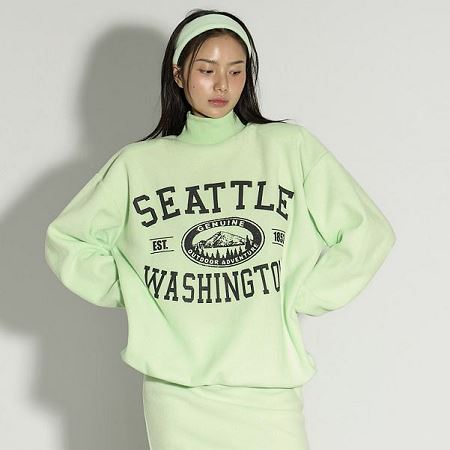 Dongdaemum Women’s Shirts, Tops & T-Shirts, a testament to the elegance and quality of wholesale Korean fashion.