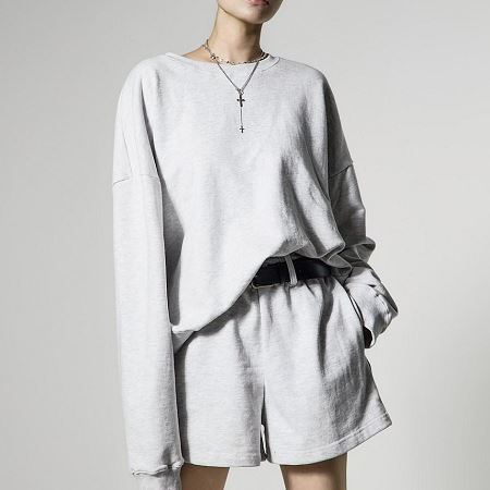 Dongdaemum Women’s Shirts, Tops & T-Shirts, a testament to the elegance and quality of wholesale Korean fashion.