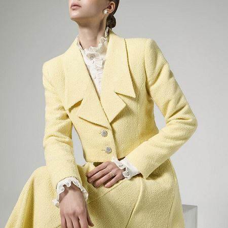 Dongdaemum Women’s Coats & Jackets, a testament to the elegance and quality of wholesale Korean fashion.