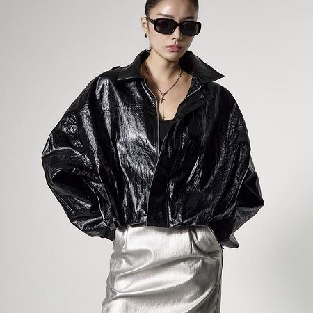 Dongdaemum Women’s Coats & Jackets, a testament to the elegance and quality of wholesale Korean fashion.
