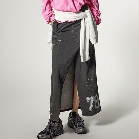 Dongdaemum Women’s Dresses, a testament to the elegance and quality of wholesale Korean fashion.