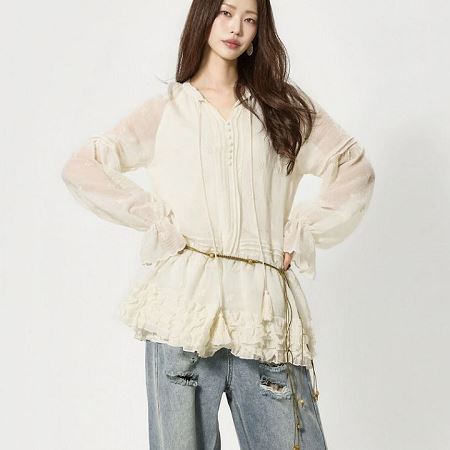 Dongdaemum Women’s Dresses, a testament to the elegance and quality of wholesale Korean fashion.
