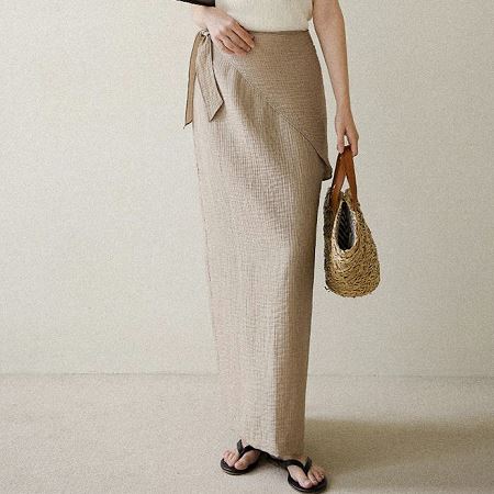 A collection of Dongdaemum Women’s Dresses, encapsulating the charm of Korean fashion.