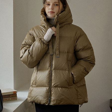 Dongdaemum Women’s Coats & Jackets, a testament to the elegance and quality of wholesale Korean fashion.