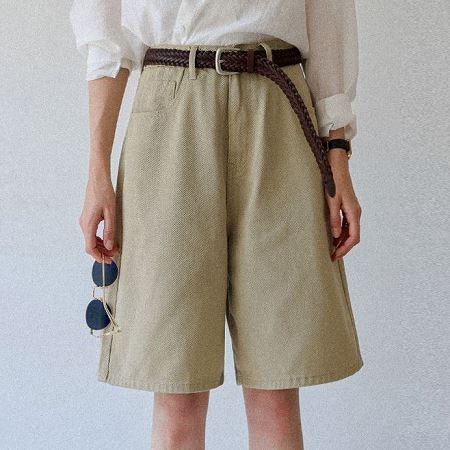 Dongdaemum Women’s Pants, a testament to the elegance and quality of wholesale Korean fashion.