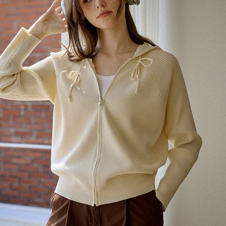 Dongdaemum Women’s Coats & Jackets, a testament to the elegance and quality of wholesale Korean fashion.