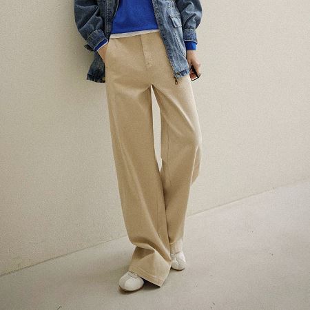 Dongdaemum Women’s Pants, a testament to the elegance and quality of wholesale Korean fashion.