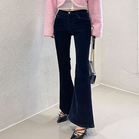 Dongdaemum Women’s Pants, a testament to the elegance and quality of wholesale Korean fashion.