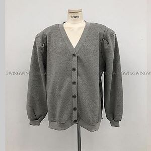 Dongdaemum Women’s Coats & Jackets, a testament to the elegance and quality of wholesale Korean fashion.