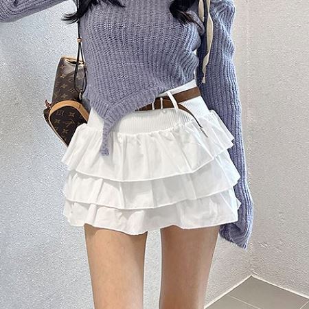 A collection of Dongdaemum Women’s Dresses, encapsulating the charm of Korean fashion.