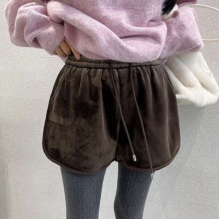 An array of Dongdaemum Women’s Pants, embodying the versatility of Korean fashion.