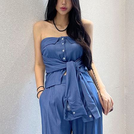 Dongdaemum Women’s Shirts, Tops & T-Shirts, a testament to the elegance and quality of wholesale Korean fashion.