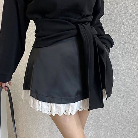 A collection of Dongdaemum Women’s Dresses, encapsulating the charm of Korean fashion.