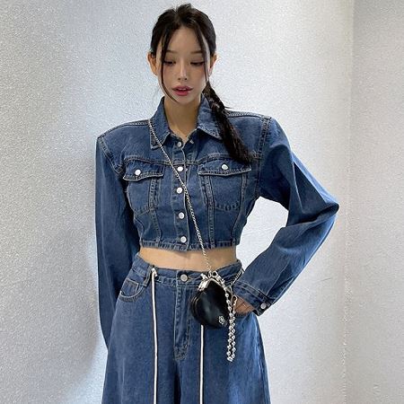 A variety of Dongdaemum Women’s Coats & Jackets, reflecting the sophistication of Korean fashion.