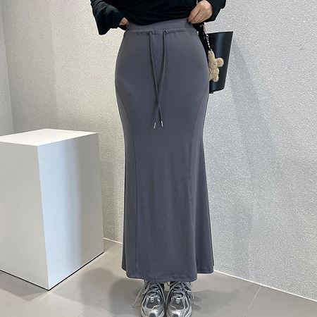 A collection of Dongdaemum Women’s Dresses, encapsulating the charm of Korean fashion.