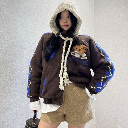 Dongdaemum Women’s Coats & Jackets, a testament to the elegance and quality of wholesale Korean fashion.