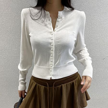 Dongdaemum Women’s Shirts, Tops & T-Shirts, a testament to the elegance and quality of wholesale Korean fashion.