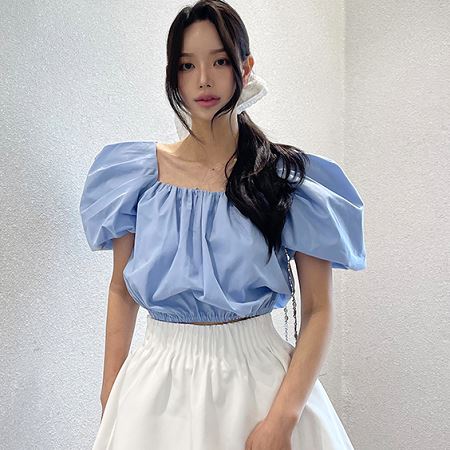 Dongdaemum Women’s Shirts, Tops & T-Shirts, a testament to the elegance and quality of wholesale Korean fashion.