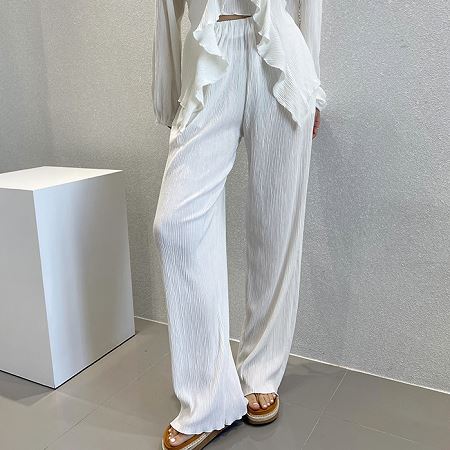 An array of Dongdaemum Women’s Pants, embodying the versatility of Korean fashion.
