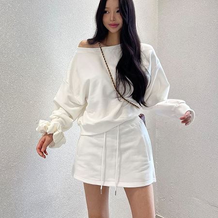 A variety of Dongdaemum Women’s One-Pieces, representing the allure of Korean fashion.