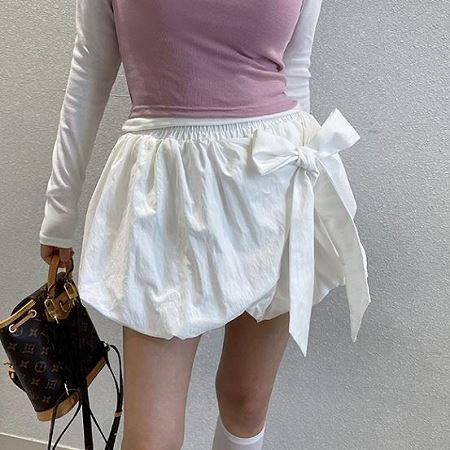 A collection of Dongdaemum Women’s Dresses, encapsulating the charm of Korean fashion.