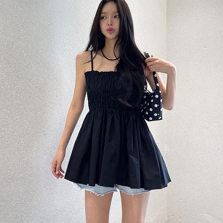 Dongdaemum Women’s Dresses, a testament to the elegance and quality of wholesale Korean fashion.