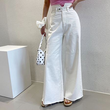An array of Dongdaemum Women’s Pants, embodying the versatility of Korean fashion.