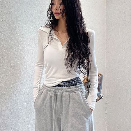 Dongdaemum Women’s Shirts, Tops & T-Shirts, a testament to the elegance and quality of wholesale Korean fashion.