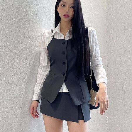 Dongdaemum Women’s Coats & Jackets, a testament to the elegance and quality of wholesale Korean fashion.