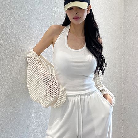 Dongdaemum Women’s One-Pieces, a testament to the elegance and quality of wholesale Korean fashion.