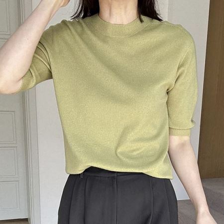 Dongdaemum Women’s Shirts, Tops & T-Shirts, a testament to the elegance and quality of wholesale Korean fashion.