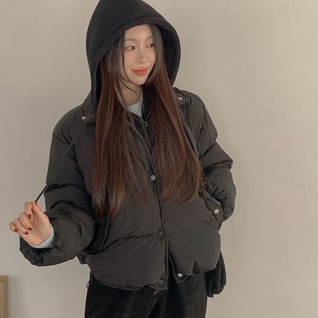 Dongdaemum Women’s Coats & Jackets, a testament to the elegance and quality of wholesale Korean fashion.