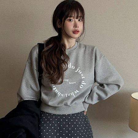 Dongdaemum Women’s Coats & Jackets, a testament to the elegance and quality of wholesale Korean fashion.