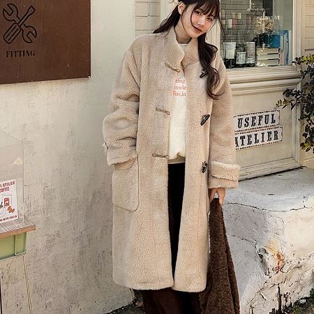 Dongdaemum Women’s Shirts, Tops & T-Shirts, a testament to the elegance and quality of wholesale Korean fashion.